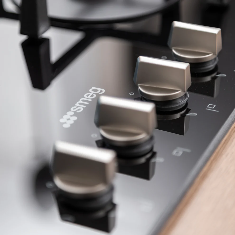 Encimera a Gas 60 PV264N 4 Quemadores 60 cm Smeg